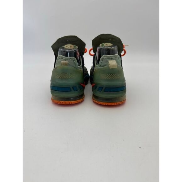 Nike LeBron XVIII 18 GS We Are Family CW2760-300 Youth Size 3.5Y - Picture 3 of 8